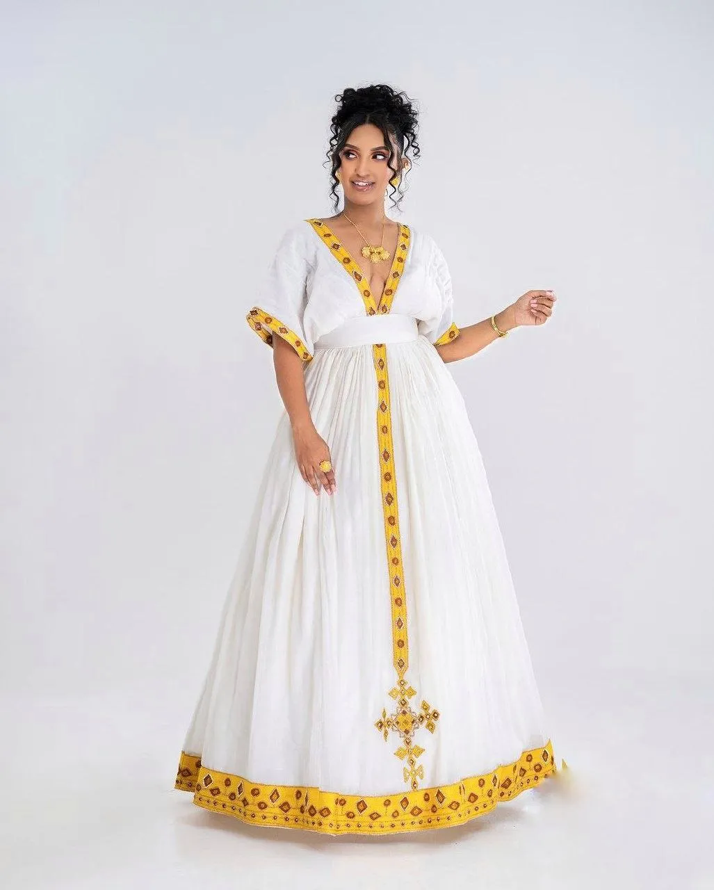 Glorious Habesha Dress with Golden Embellishment: Traditional Ethiopian Dress for Events