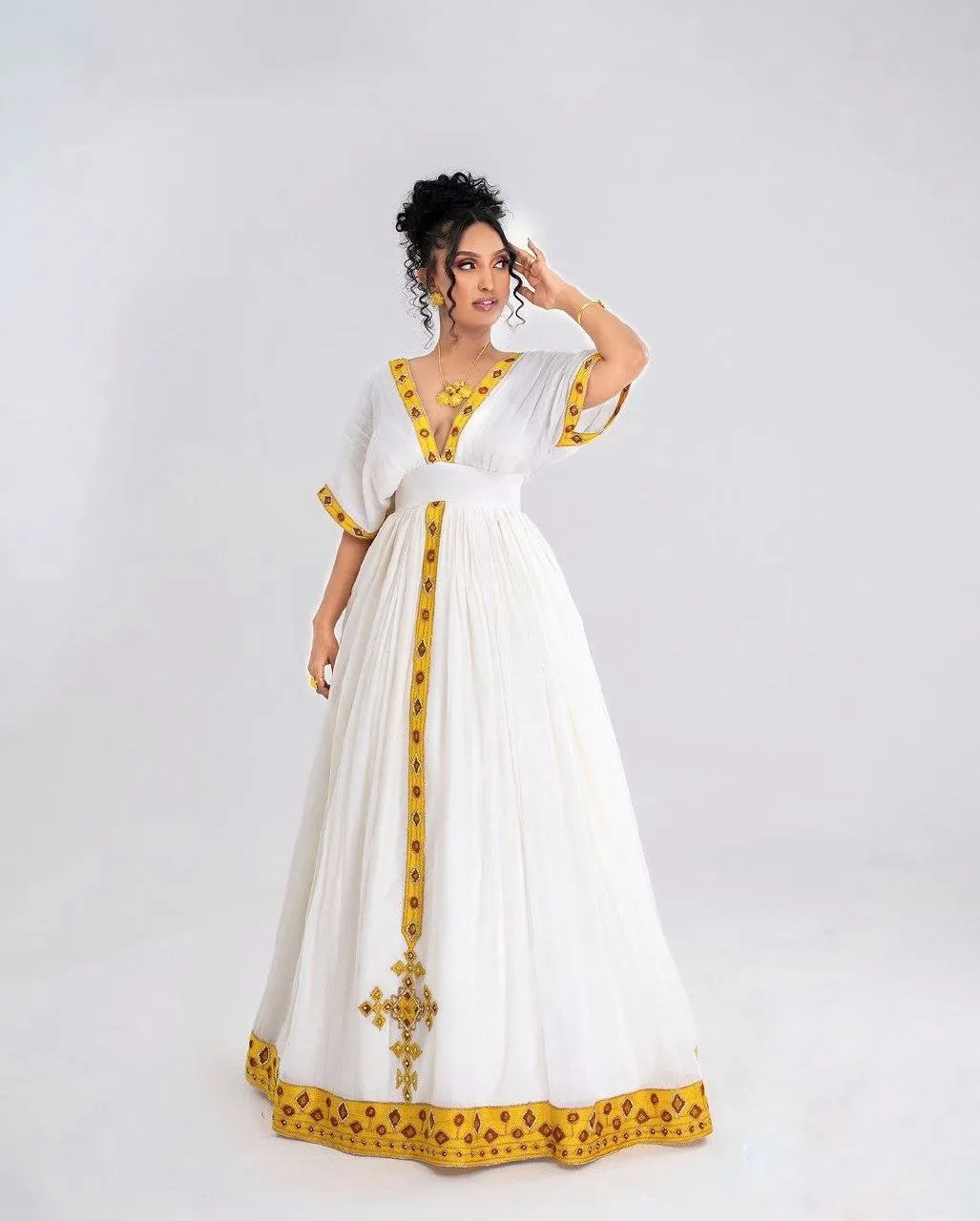 Glorious Habesha Dress with Golden Embellishment: Traditional Ethiopian Dress for Events