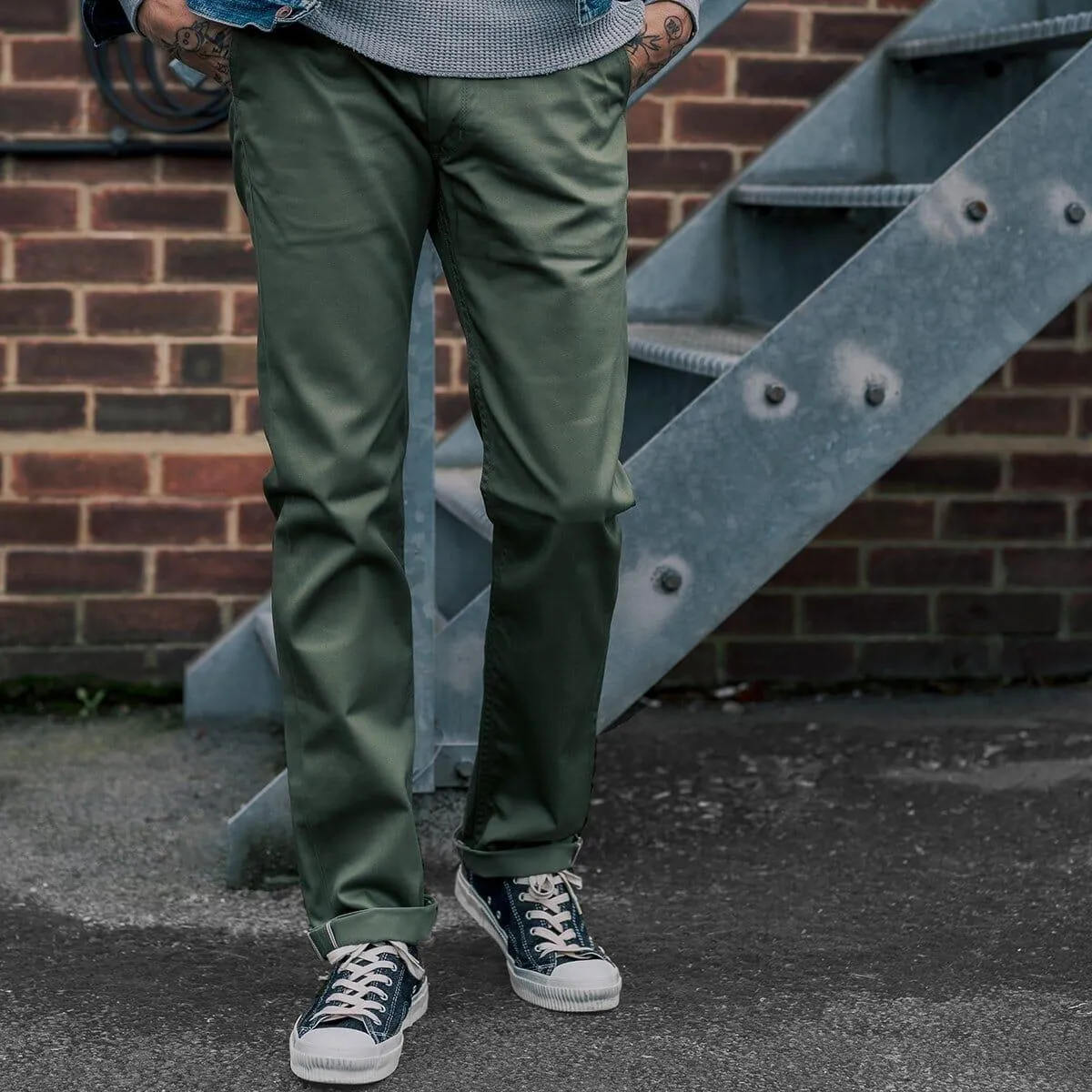 Iron Heart - IH-721 - 9oz Mercerised Selvedge Cotton Slim Tapered Chinos - Olive