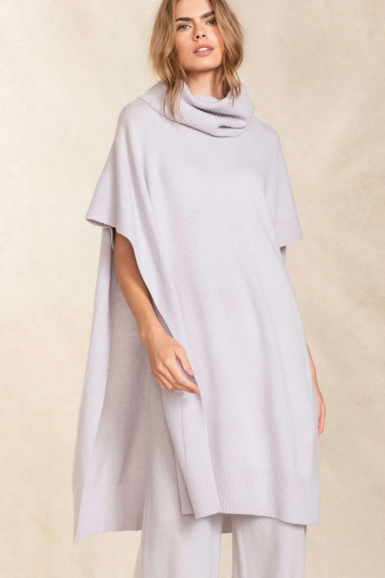 KENZIE TURTLENECK CASHMERE PONCHO