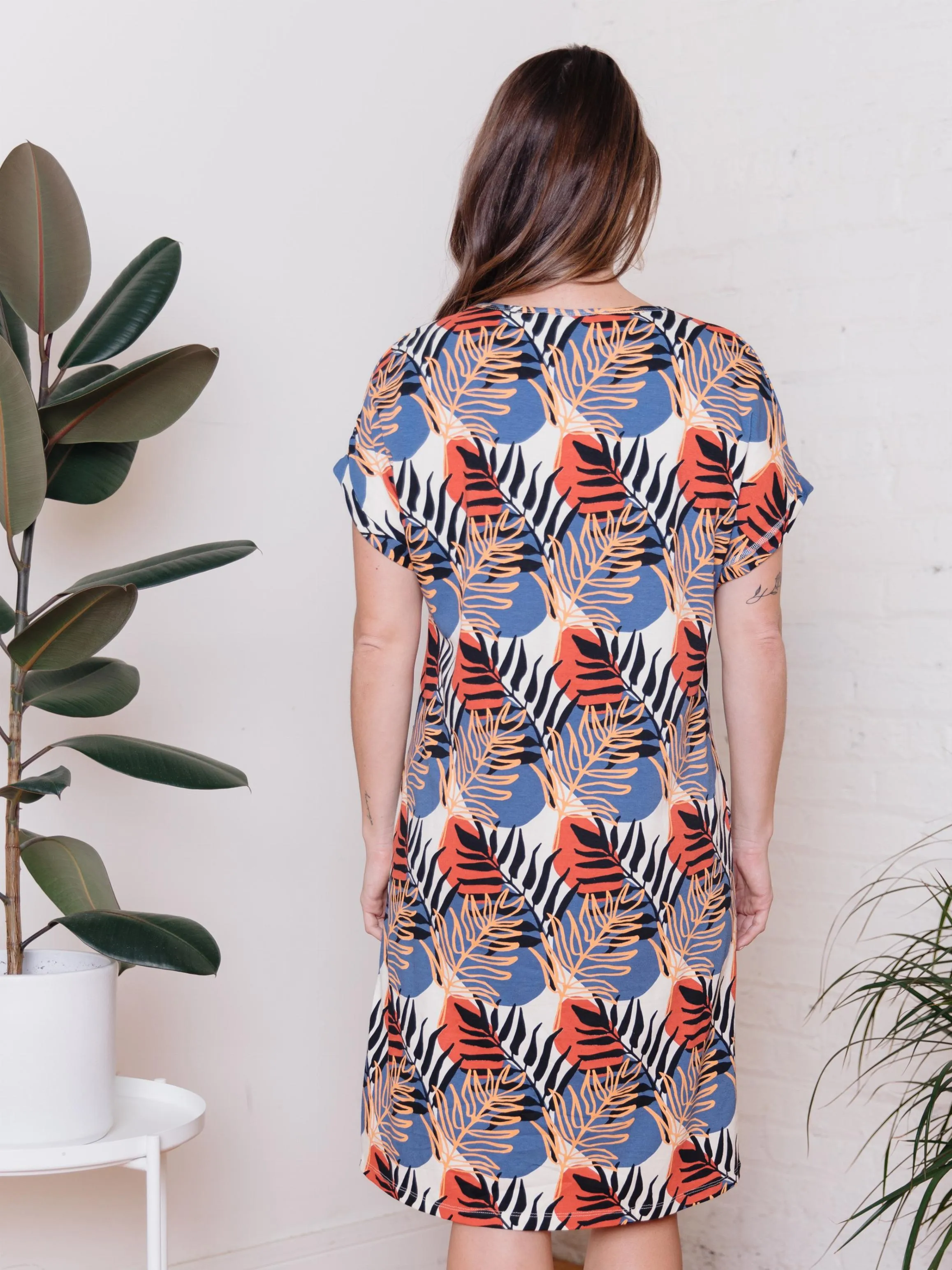 Montrose Tie Dress - Layered Palms Peach