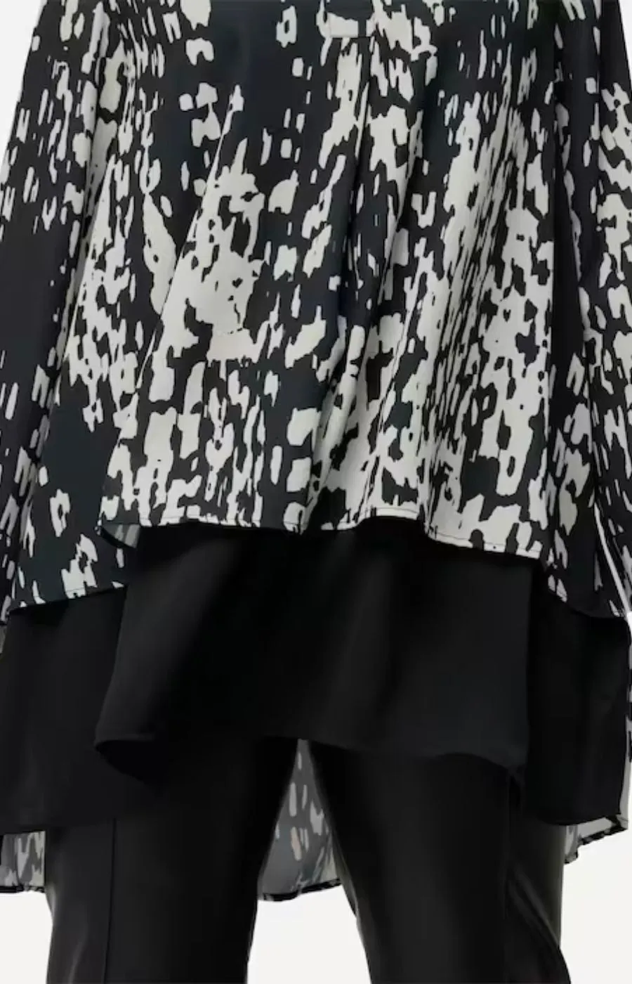 Ulla Popken Tunic in Monochrome Print