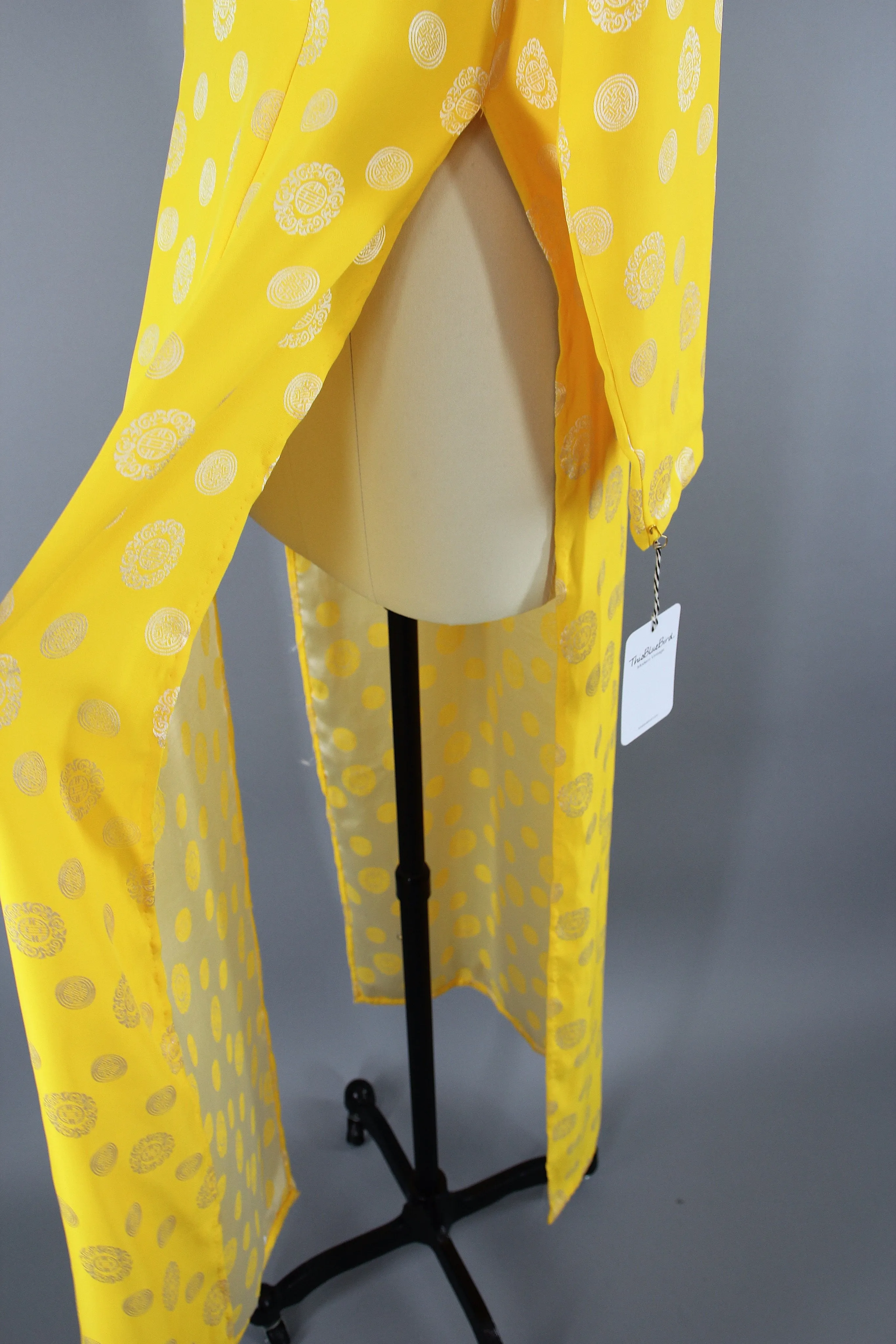 Vintage 1970s Ao Dai Vietnamese Dress / Yellow